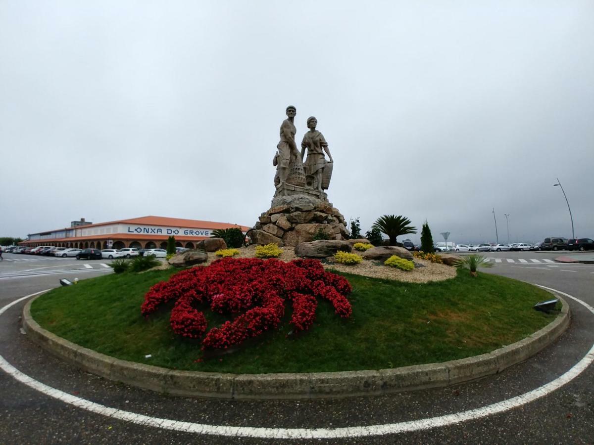 Apartamentos Luis Antonio Mestre O Grove Bagian luar foto